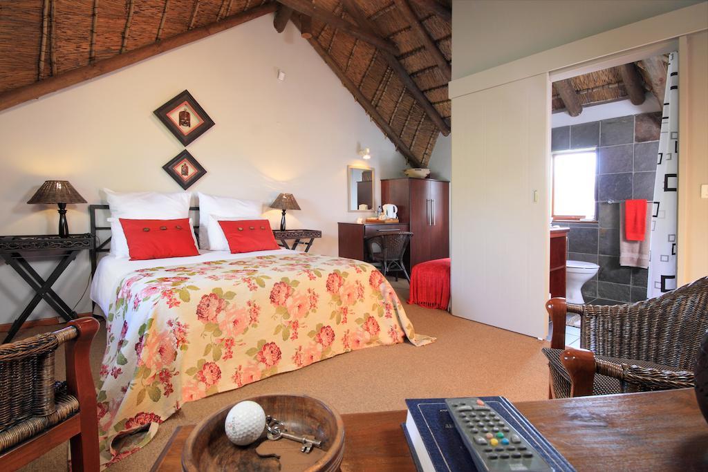 Thatchwood Country Lodge St Francis Bay Exteriör bild