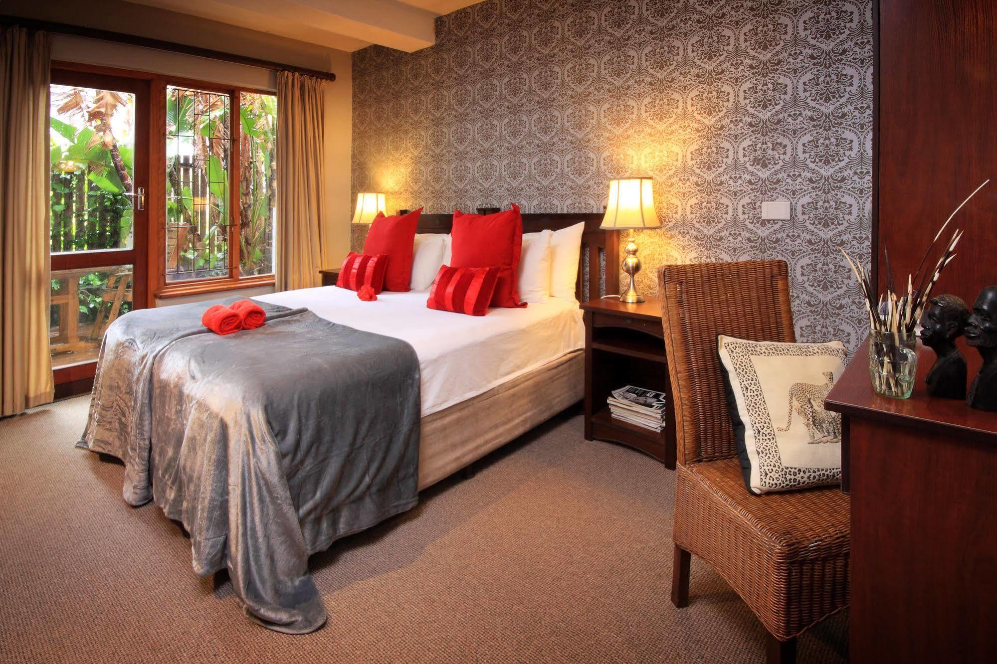 Thatchwood Country Lodge St Francis Bay Exteriör bild