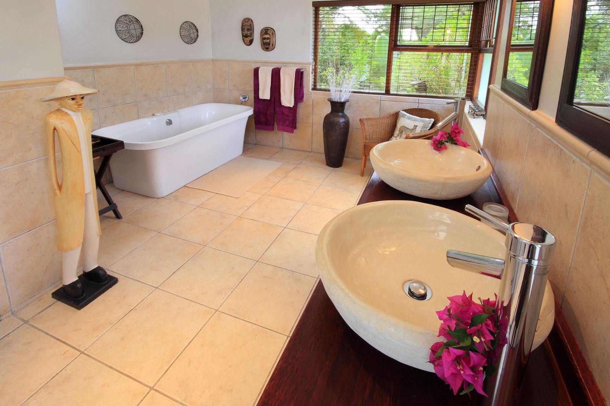 Thatchwood Country Lodge St Francis Bay Exteriör bild